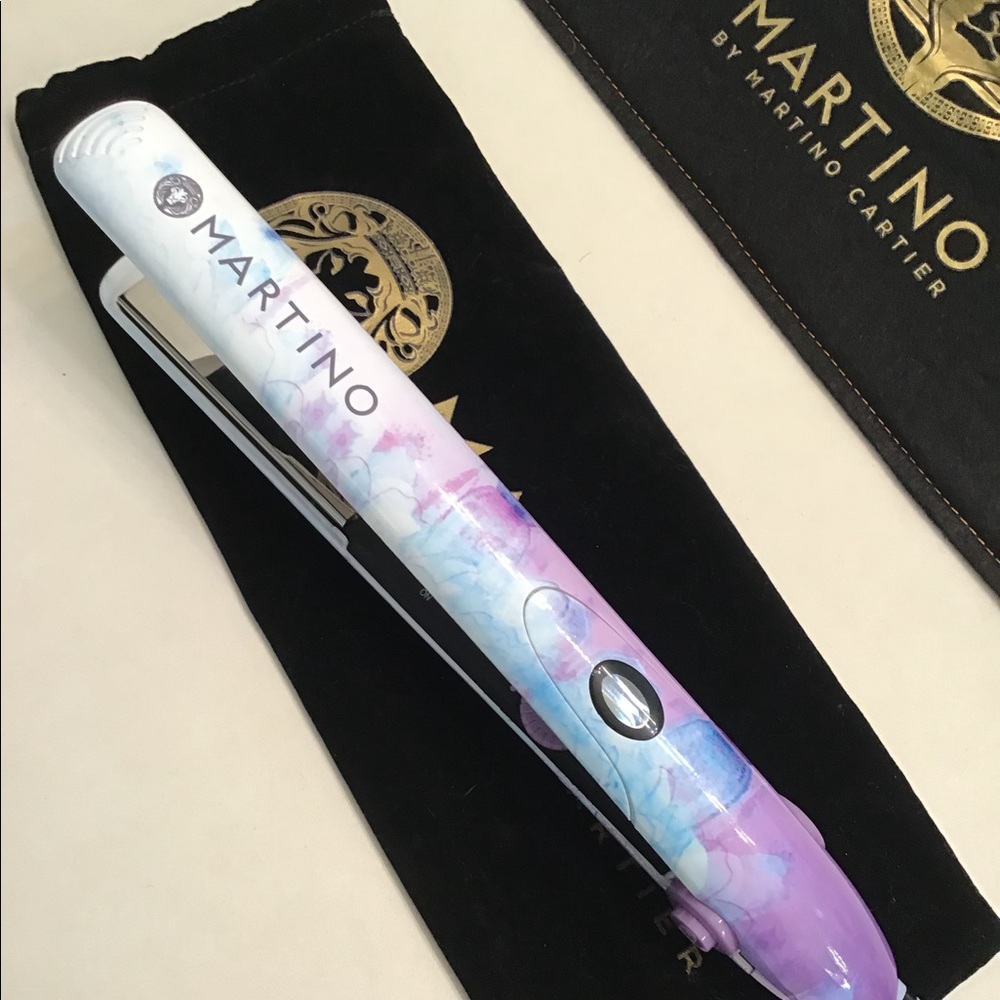 Martino Smooth Criminal Titanium Flat Iron